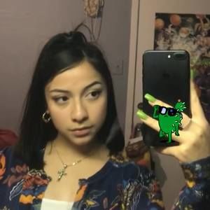 Meet your Posher, Gloria